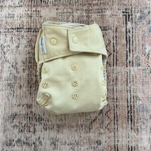 Grovia Hybrid Adjustable Cream Cloth Diaper